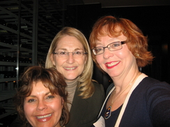 2011_02_23_Lynette_Troop-Jill_Shisha-Verena_Aibel_MetLife.jpg