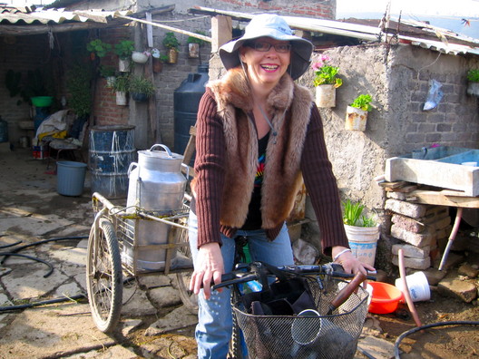 2011_07_22_Verena_Milk_Bike.