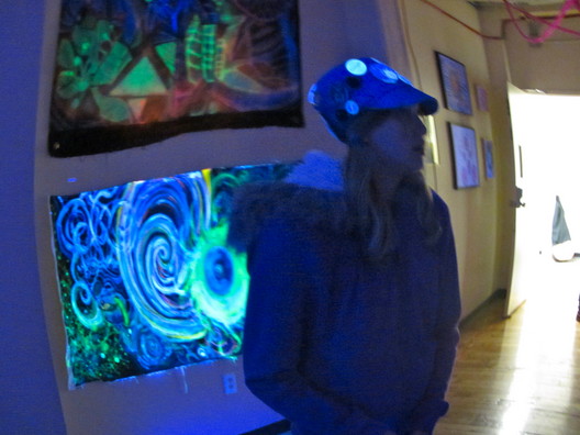 2011_10_15_DA_Digital_Black_Lights
